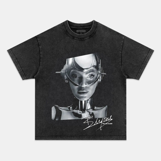 SINGER TEE